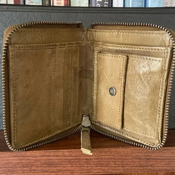 NWT Free People Latico 3108 Kent Leather Wallet in Olive